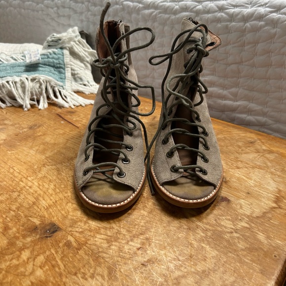 Jeffrey Campbell Shoes - Jeffrey Campbell Brown Lace Up Boots